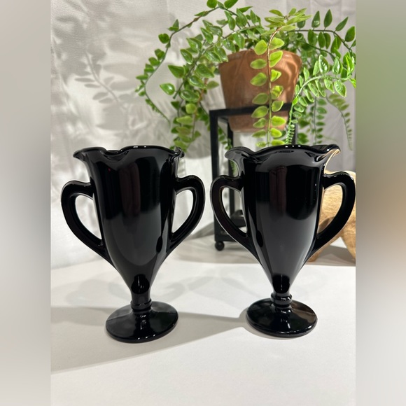 Vintage L.E. Smith Black Amethyst Loving Cup Trophy Vases - Picture 2 of 6